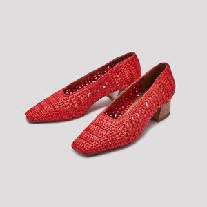 Ruby raffia woven pump